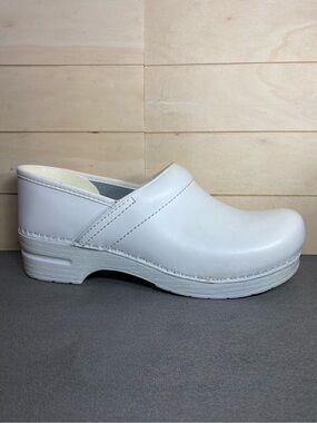 Dansko Professional Clogs White Leather Women's Size 13 Shoes EU43 Slip-Ons